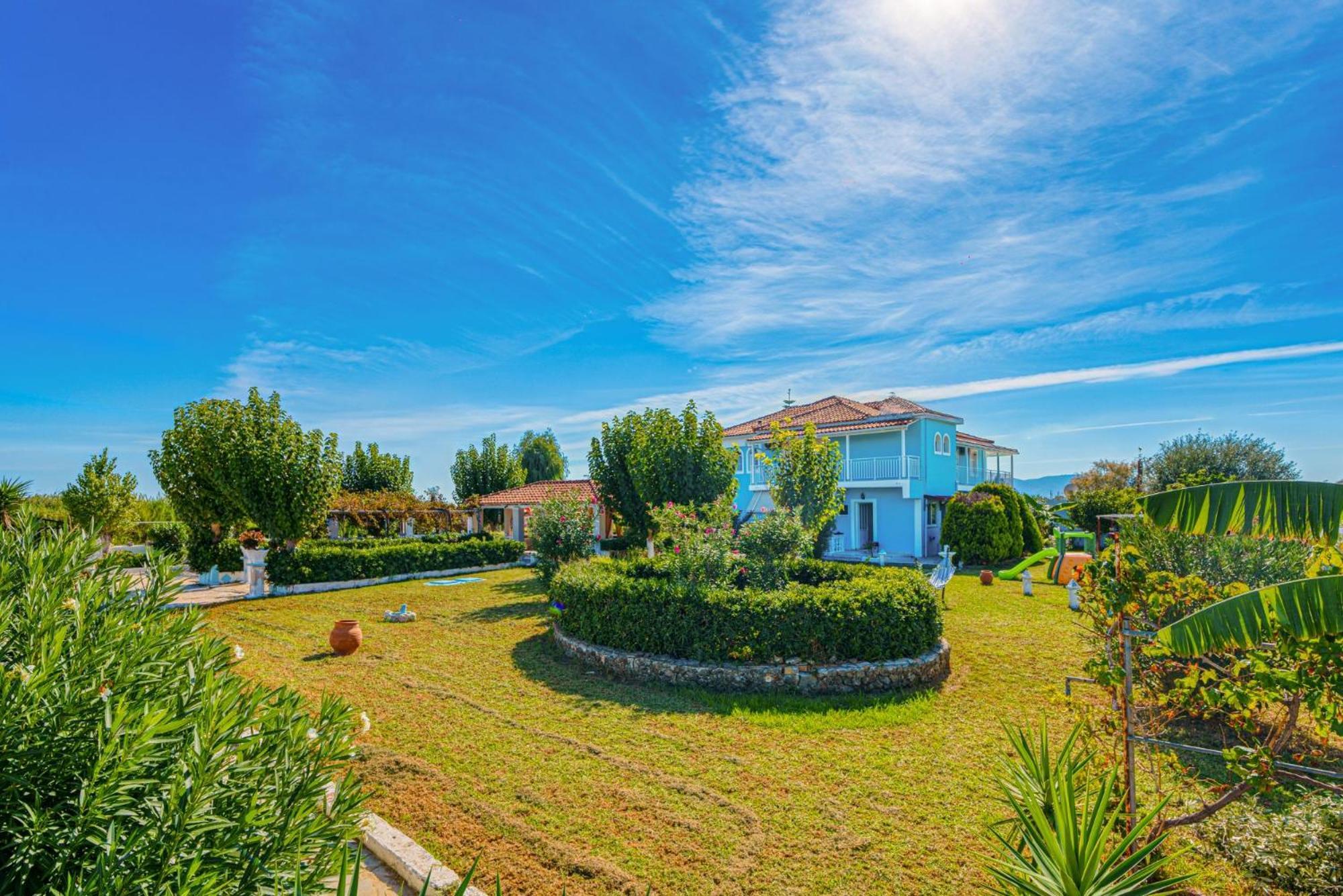 Stathis Beachfront Luxury Rooms Kalamákion Dış mekan fotoğraf