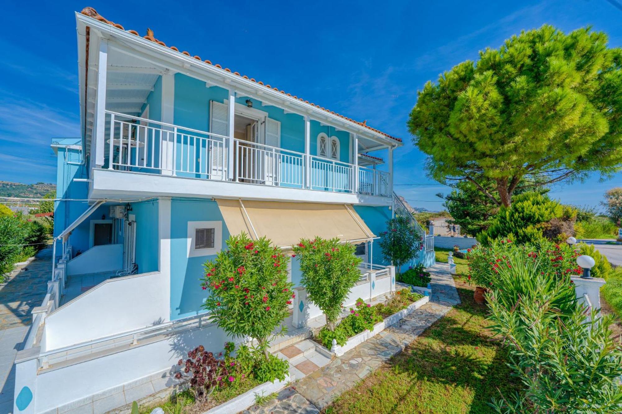 Stathis Beachfront Luxury Rooms Kalamákion Dış mekan fotoğraf