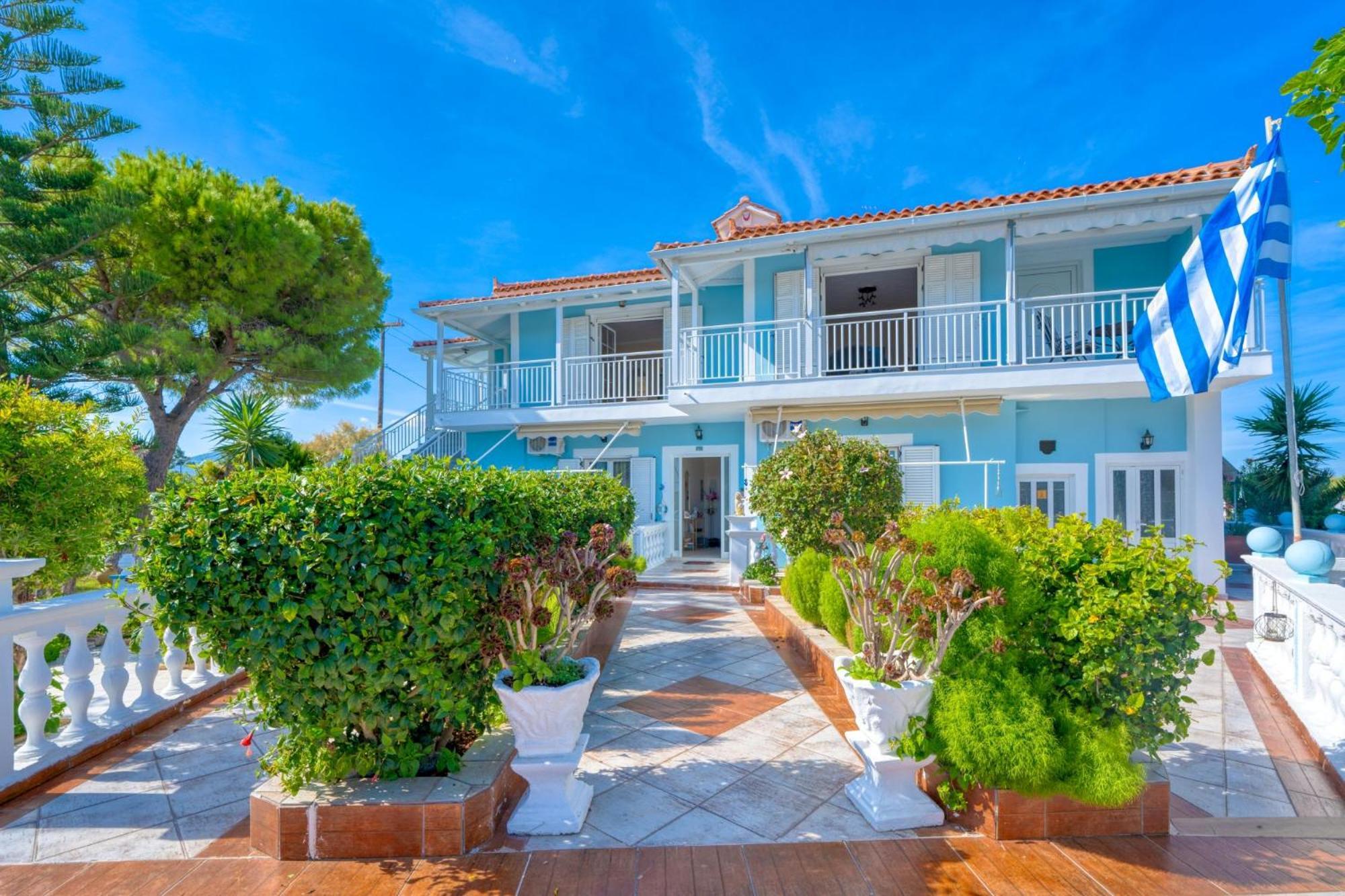 Stathis Beachfront Luxury Rooms Kalamákion Dış mekan fotoğraf